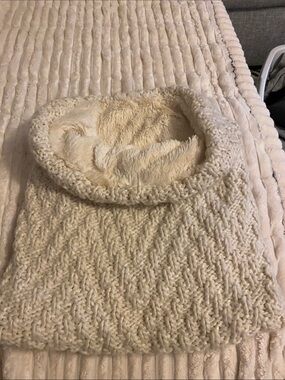 GAP Cream Cable Knit Funnel Neck Sweater Scarf